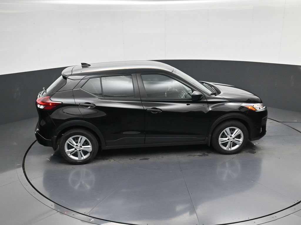 Certified 2025 Nissan Kicks Play S FWD image 34