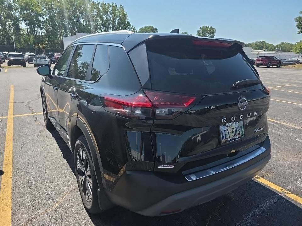 Certified 2023 Nissan Rogue SV w/ SV Premium B Package AWD/4WD image 7