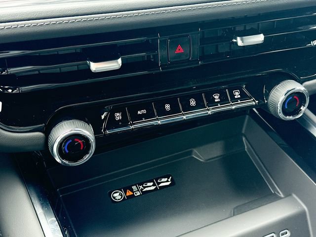 New 2026 Chevrolet Suburban LT image 17