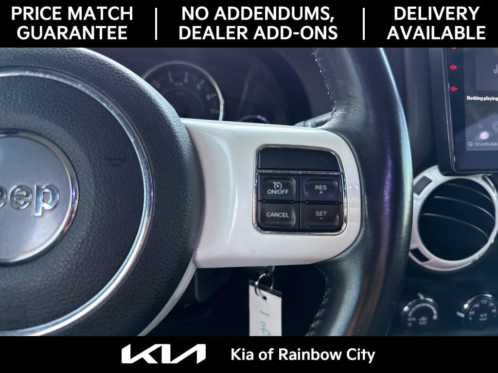 Used 2015 Jeep Wrangler Unlimited Sahara image 18