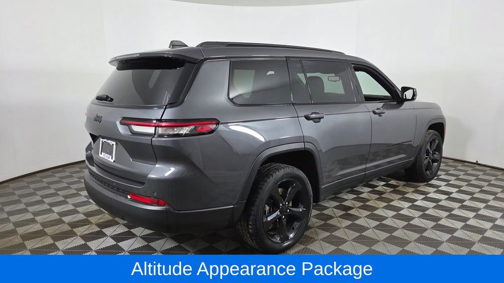 Used 2023 Jeep Grand Cherokee L Laredo AWD/4WD image 9