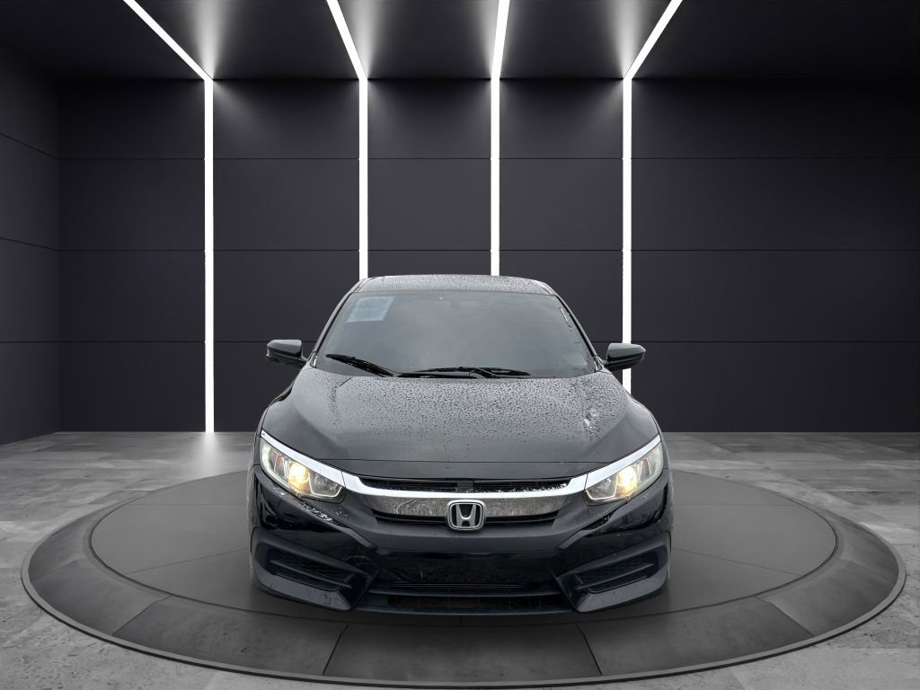Used 2018 Honda Civic EX image 2