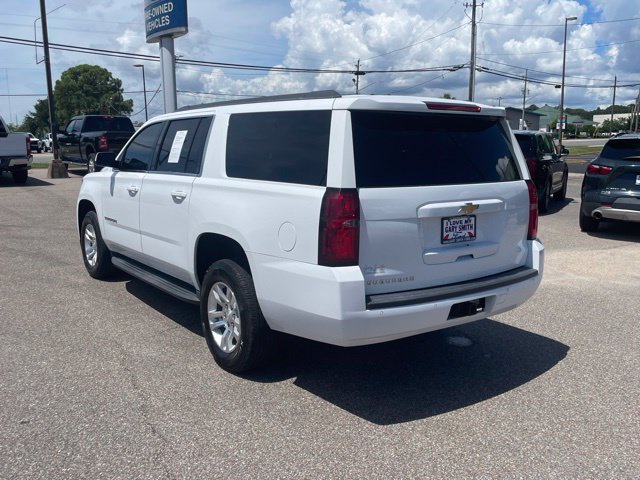 Used 2019 Chevrolet Suburban LS RWD image 4