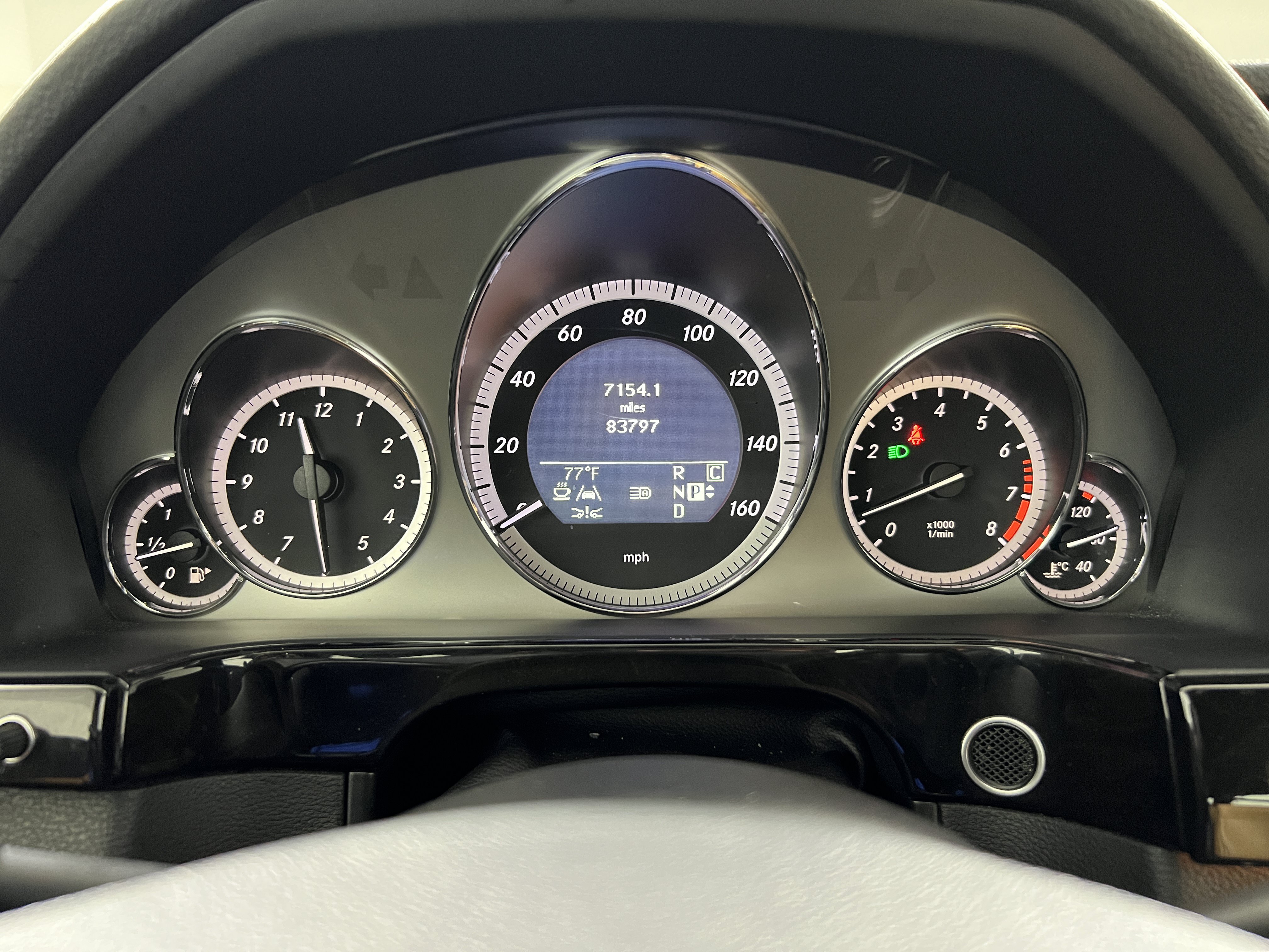 Used 2010 Mercedes-Benz E 350 Sedan image 16