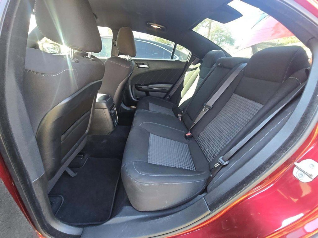 Used 2022 Dodge Charger R/T w/ Driver Convenience Group image 6