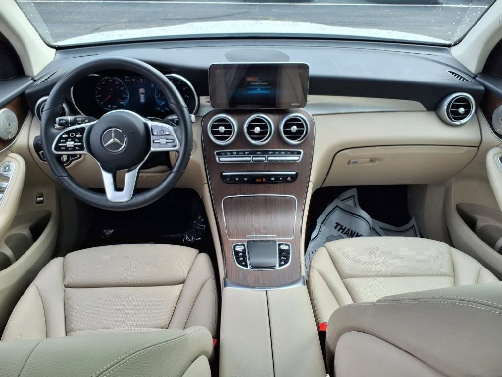Used 2021 Mercedes-Benz GLC 300 4MATIC image 37
