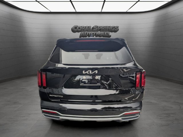 Used 2023 Kia Sorento S w/ Panoramic Sunroof Package FWD image 6