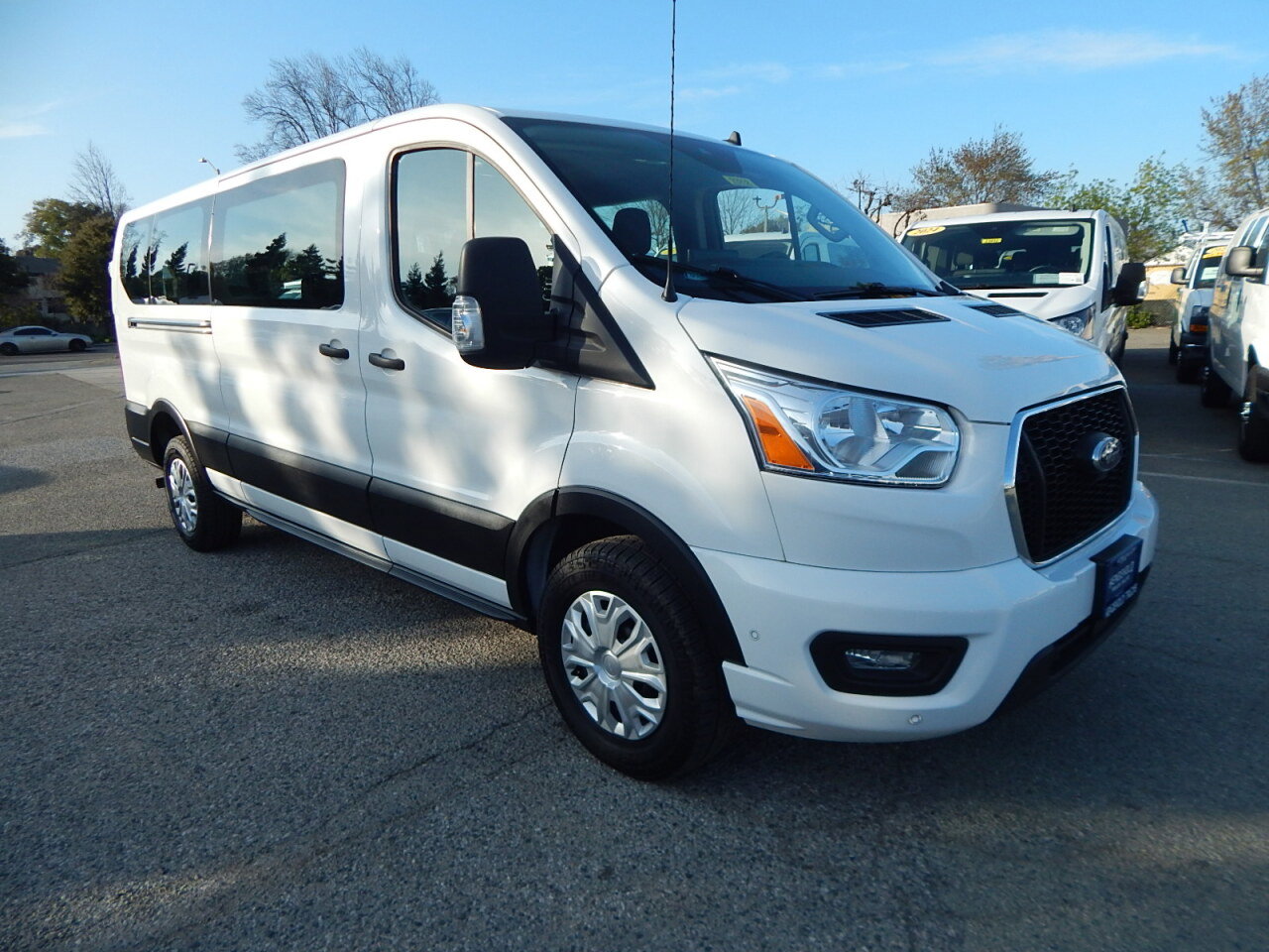 Used 2022 Ford Transit 350 XLT image 10