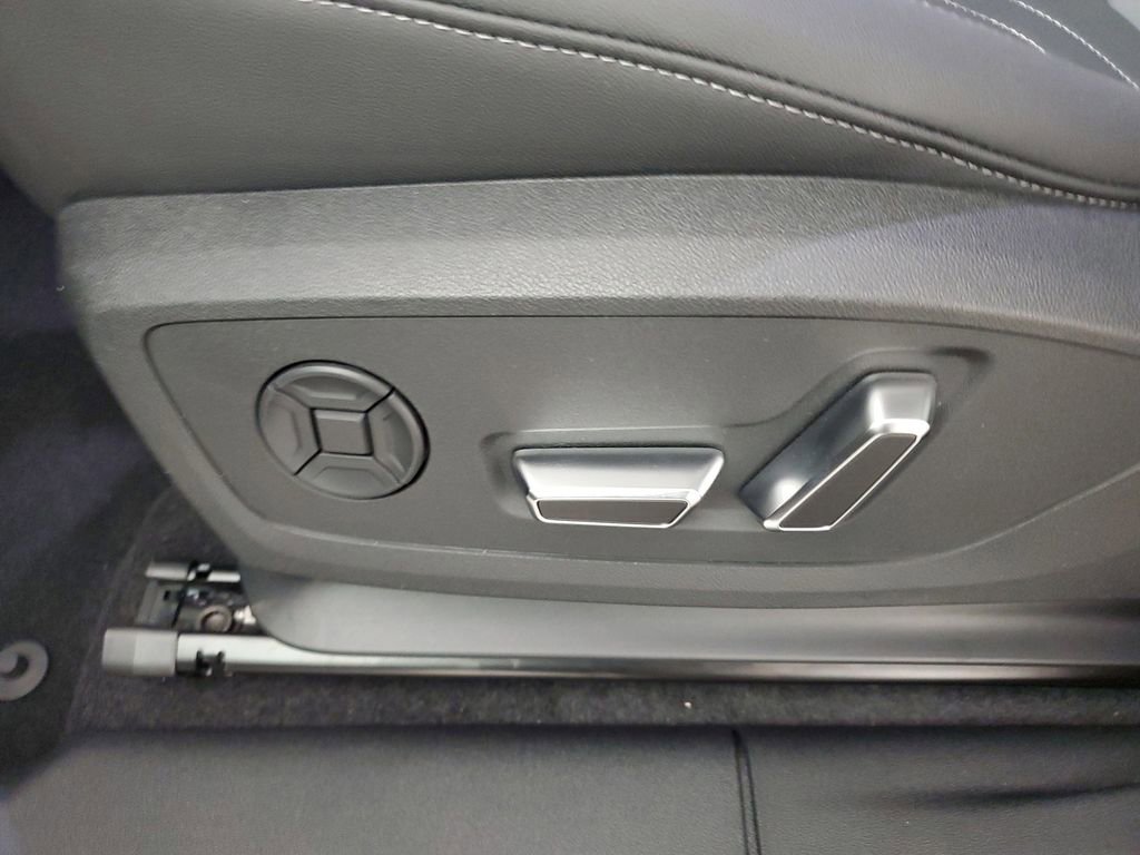 New 2026 Audi Q3 quattro 2.0T AWD/4WD image 22