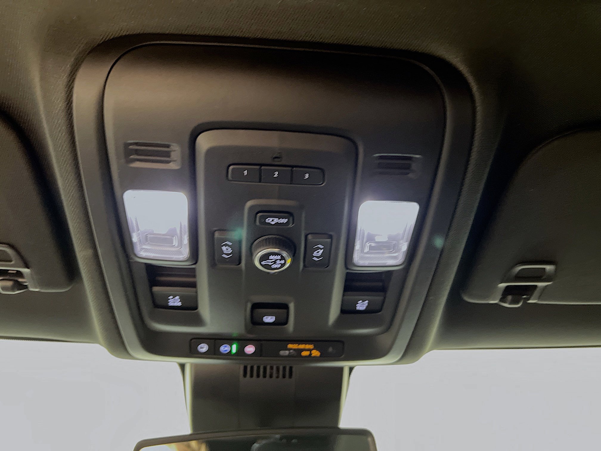 Used 2023 Chevrolet Tahoe Z71 w/ Luxury Package image 21