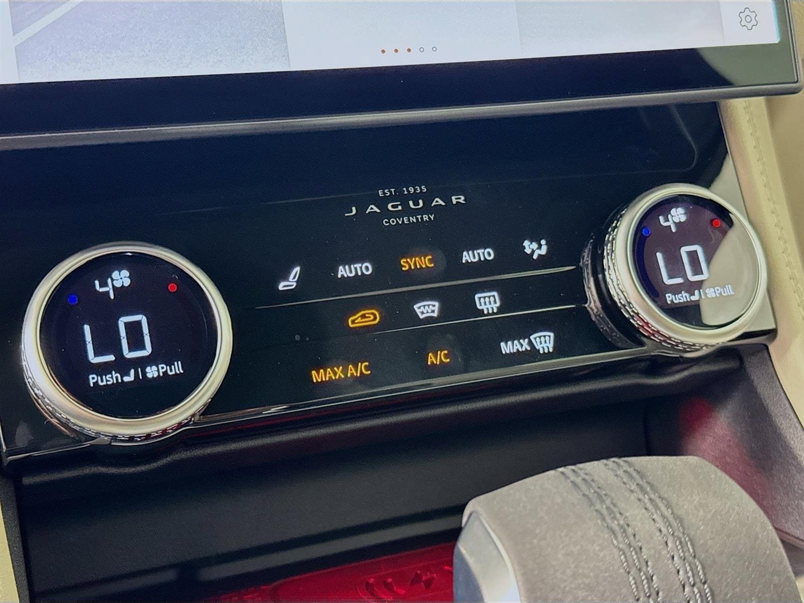 New 2026 Jaguar F-PACE R-Dynamic S AWD/4WD image 18