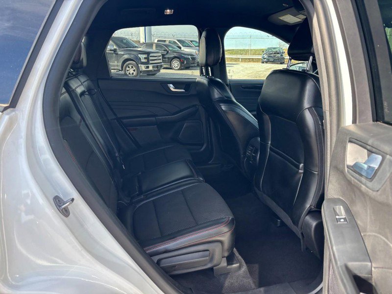 Used 2023 Ford Escape ST-Line w/ Tech Pack #1 AWD/4WD image 13