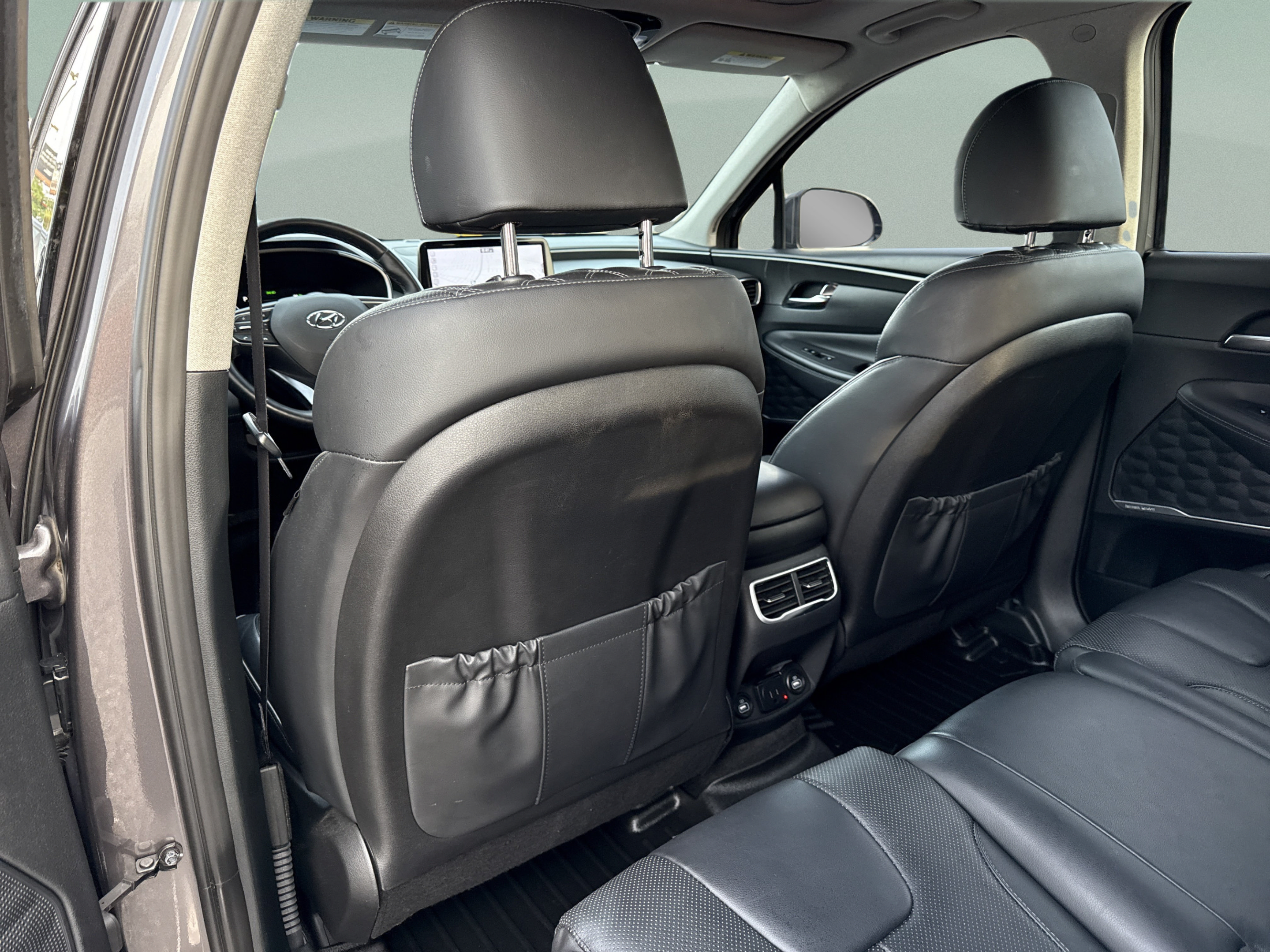 Used 2022 Hyundai Santa Fe Limited AWD/4WD image 28
