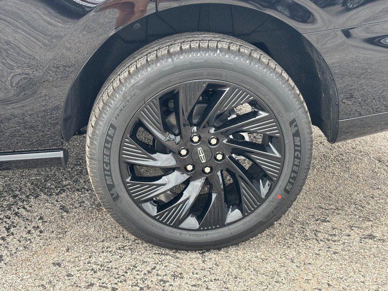 New 2026 Lincoln Navigator Reserve AWD/4WD image 9