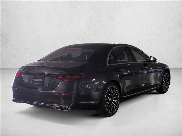 New 2027 Mercedes-Benz S 580 4MATIC Sedan image 2
