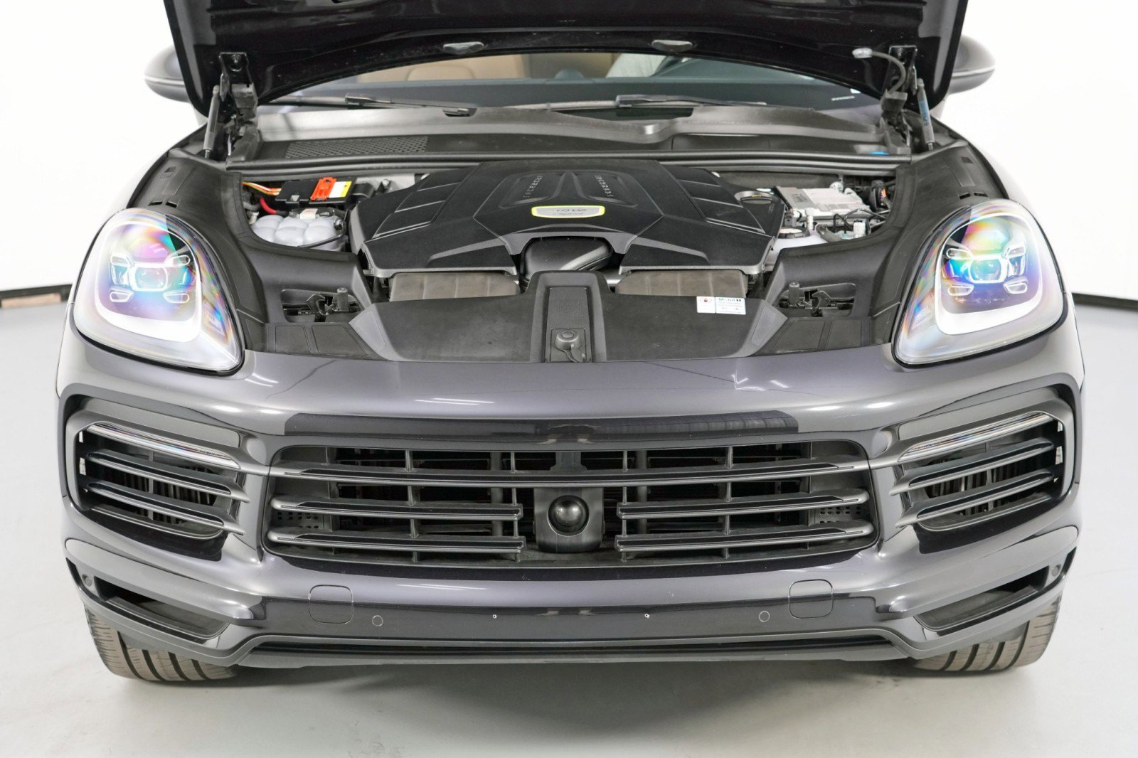 Used 2019 Porsche Cayenne E-Hybrid image 8