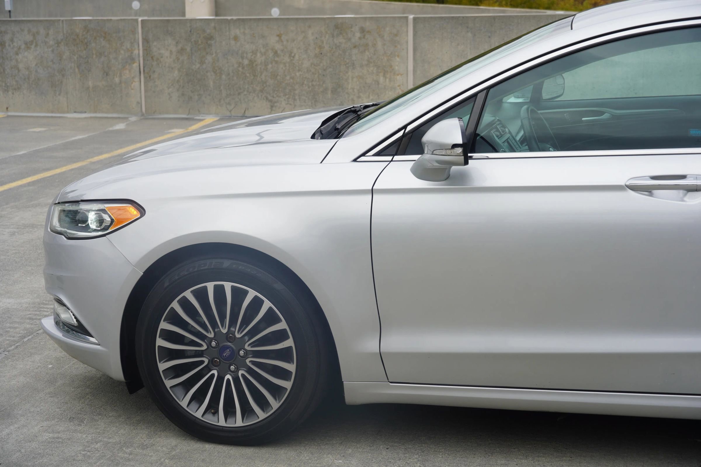 Used 2017 Ford Fusion SE image 29