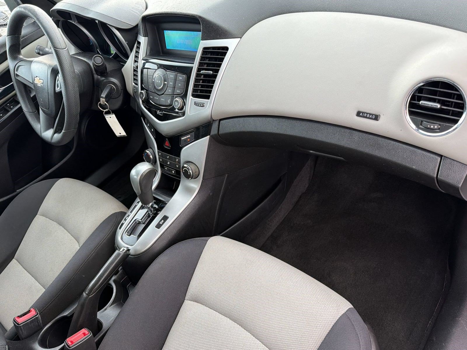 Used 2014 Chevrolet Cruze LS FWD image 33