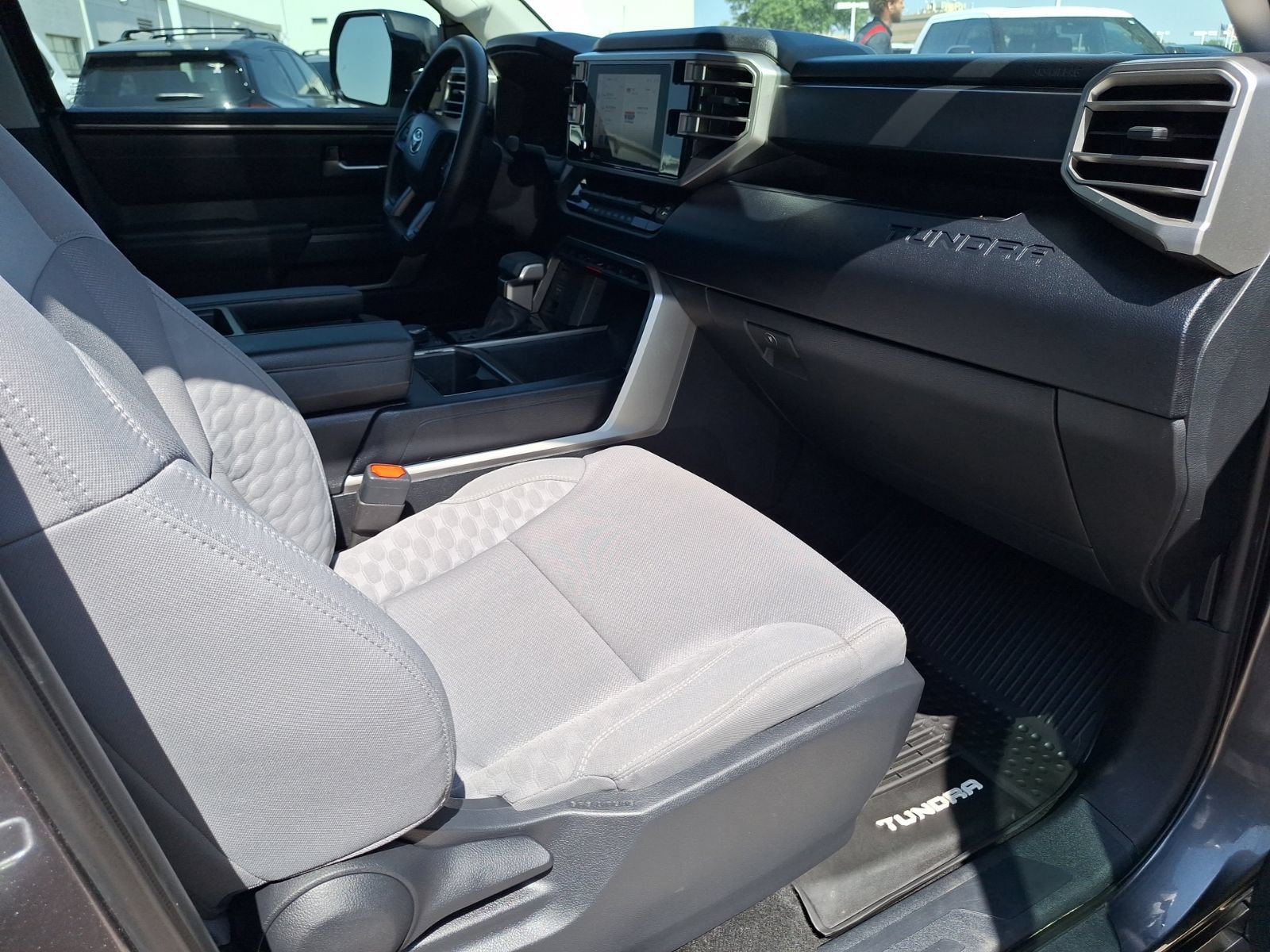 Used 2023 Toyota Tundra SR5 w/ SR5 Convenience Package AWD/4WD image 34