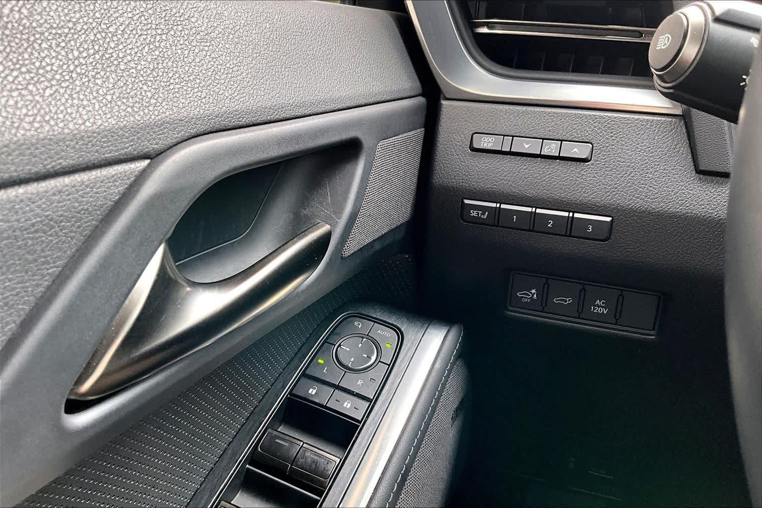 Certified 2025 Lexus GX 550 w/ Accessory Package (2T) AWD/4WD image 36