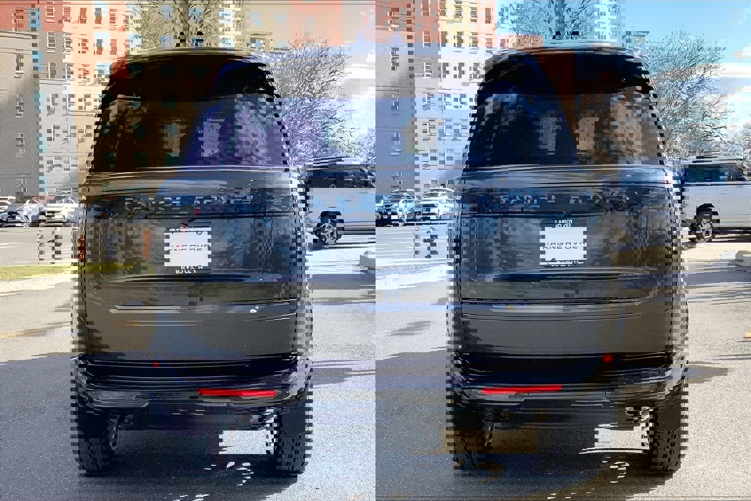 New 2026 Land Rover Range Rover Long Wheelbase SE image 4