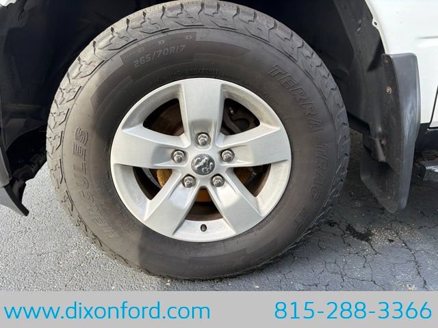Used 2017 RAM 1500 ST w/ SXT Appearance Group AWD/4WD image 11