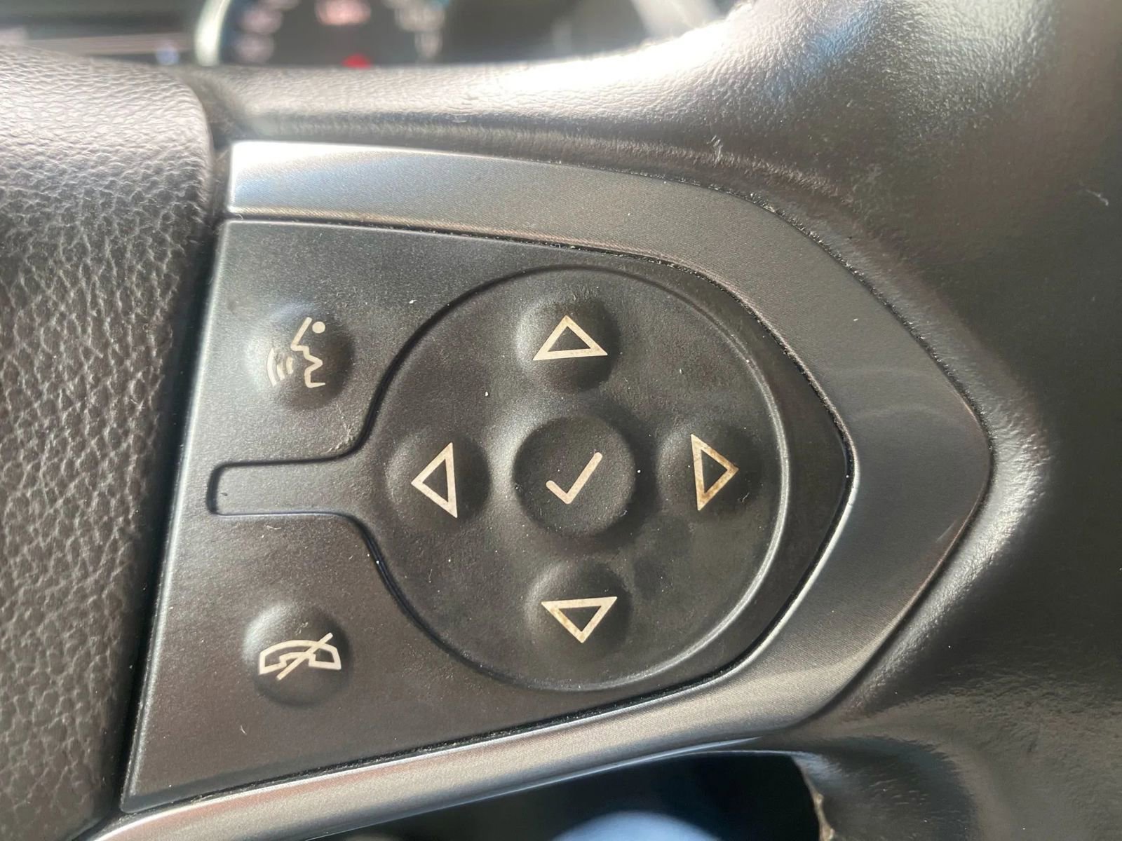 Used 2016 Chevrolet Tahoe LT image 17