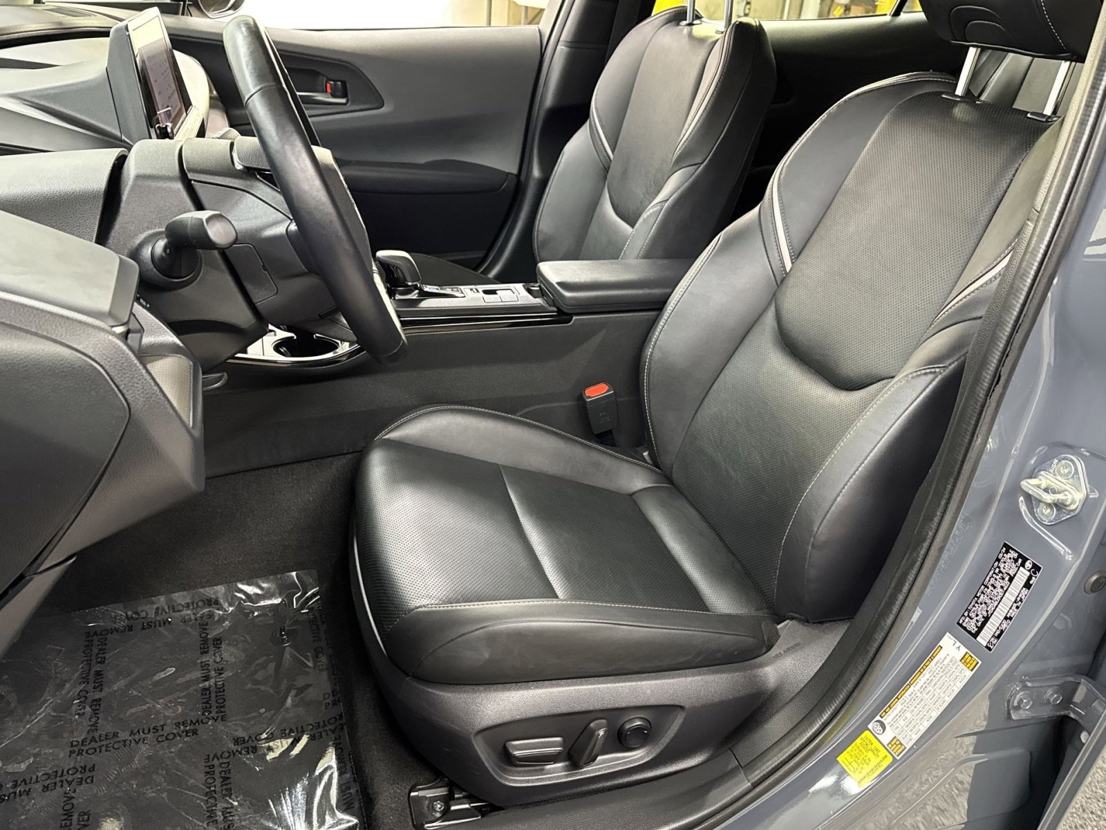 Used 2024 Toyota Prius XLE image 17