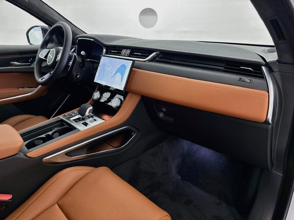 New 2026 Jaguar F-PACE R-Dynamic S AWD/4WD image 30