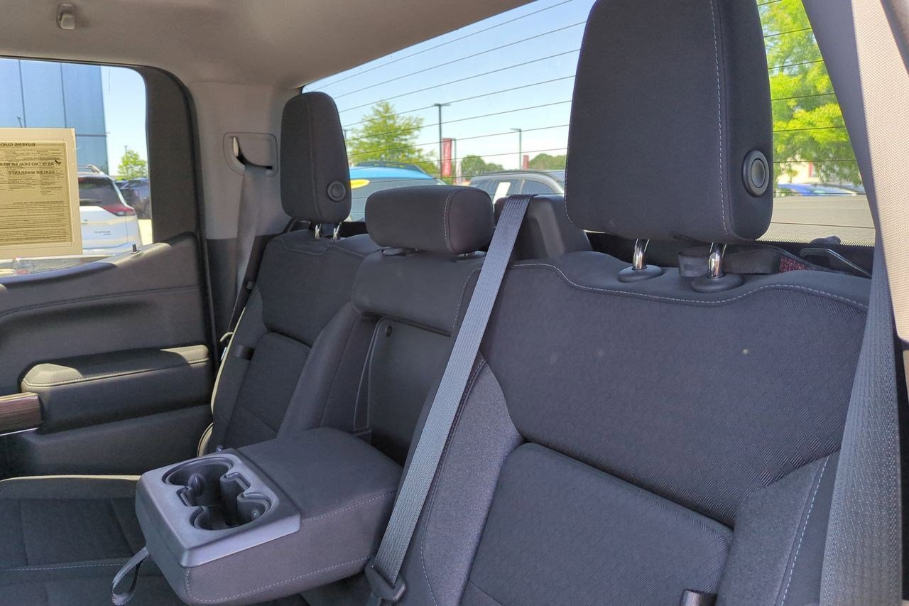 Used 2022 Chevrolet Silverado 1500 RST AWD/4WD image 30