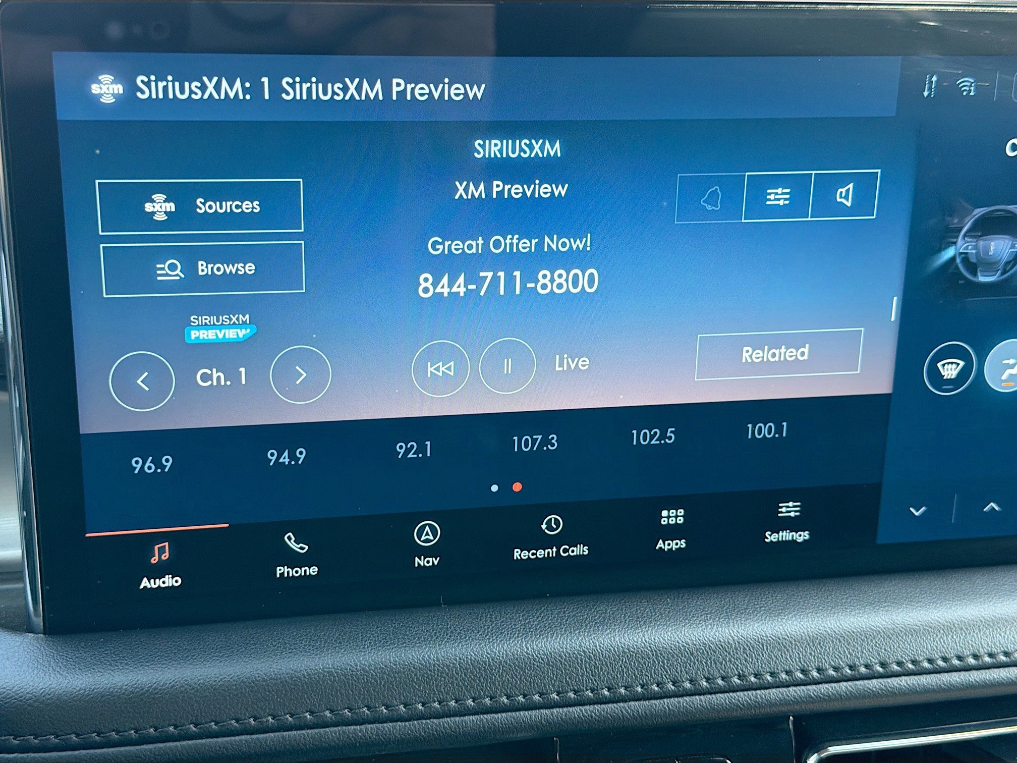 Used 2023 Lincoln Nautilus FWD w/ Premium Package image 15
