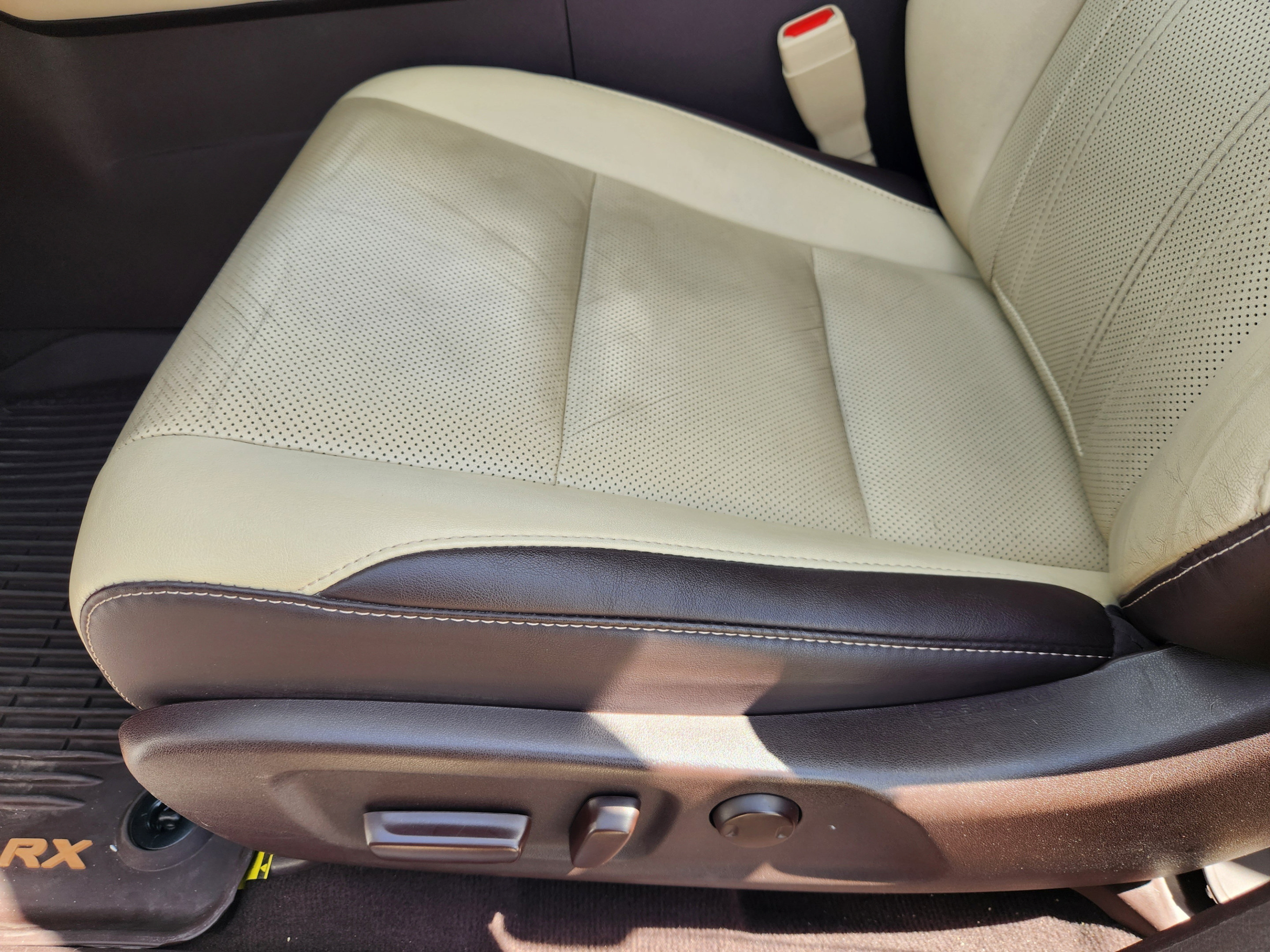 Used 2016 Lexus RX 350 FWD w/ Premium Package image 19