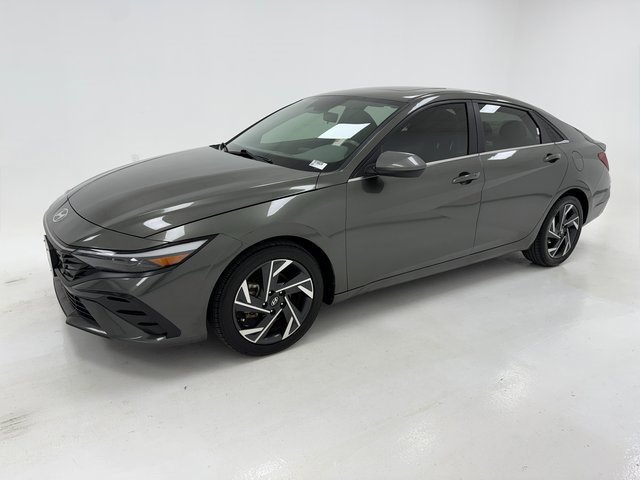 Used 2024 Hyundai Elantra SEL w/ Convenience Package image 5
