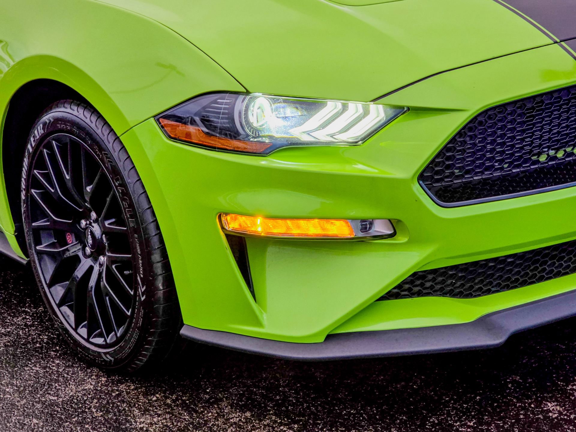 Used 2020 Ford Mustang GT Premium w/ GT Performance Package image 8