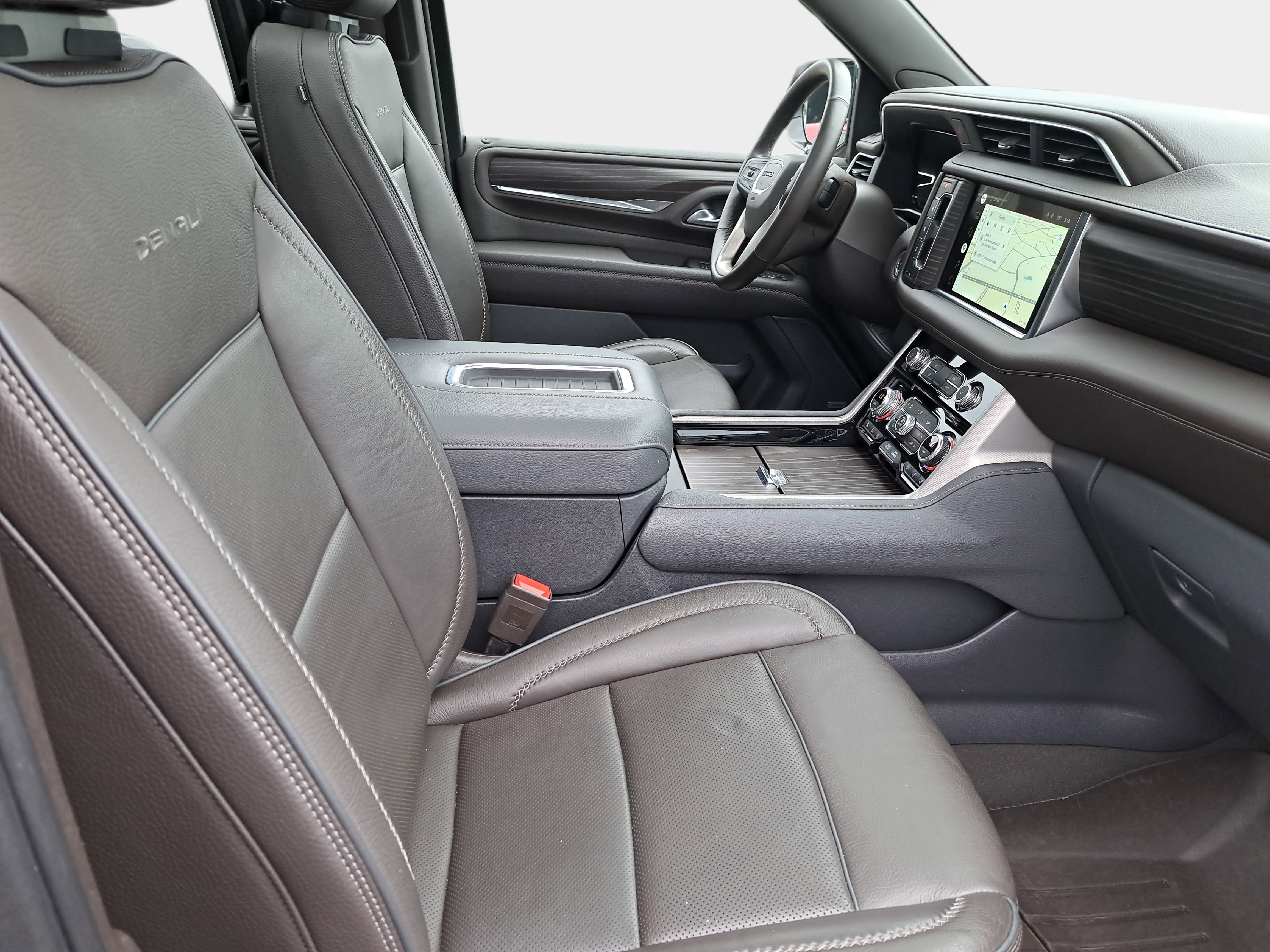 Used 2022 GMC Yukon XL Denali w/ Max Trailering Package AWD/4WD image 10