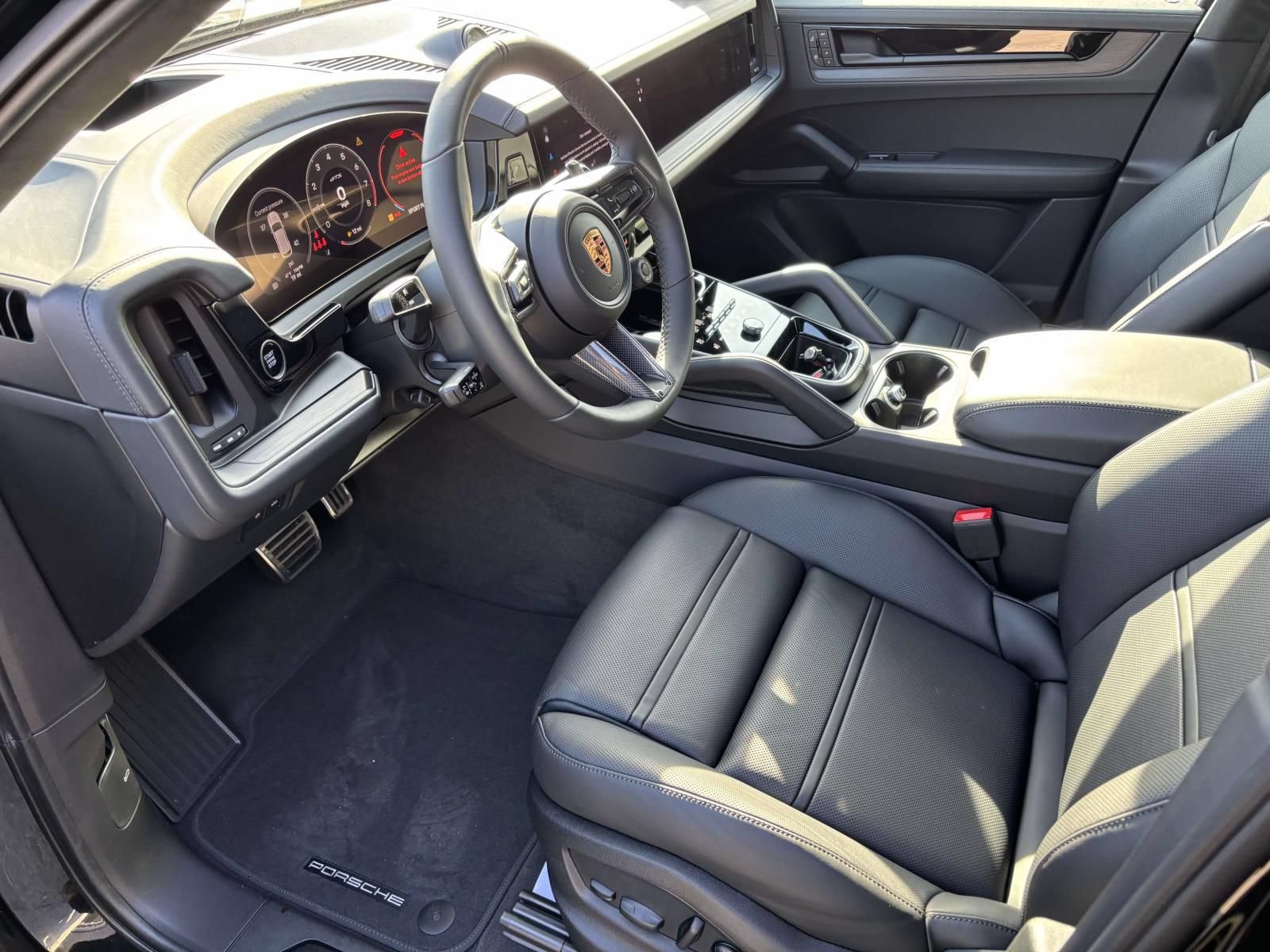 New 2026 Porsche Cayenne GTS AWD/4WD image 19