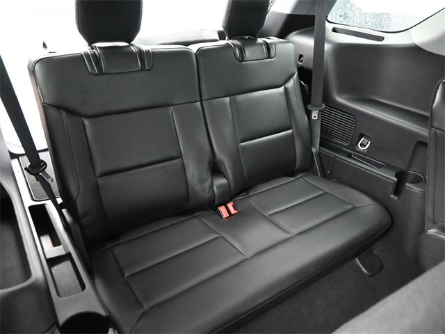 Used 2023 Ford Explorer XLT w/ Equipment Group 202A image 7