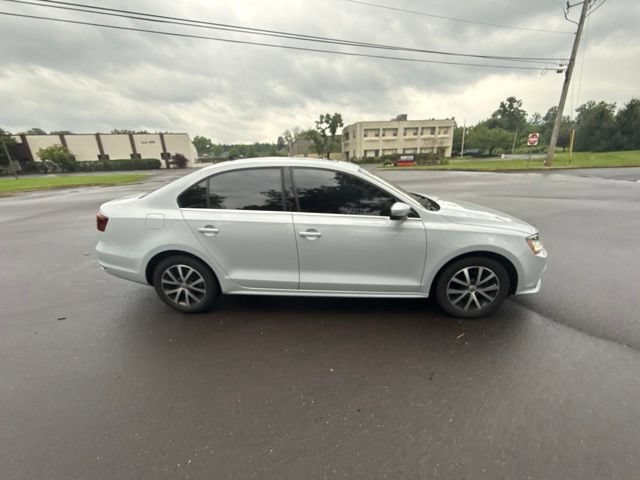Used 2018 Volkswagen Jetta SE FWD image 10