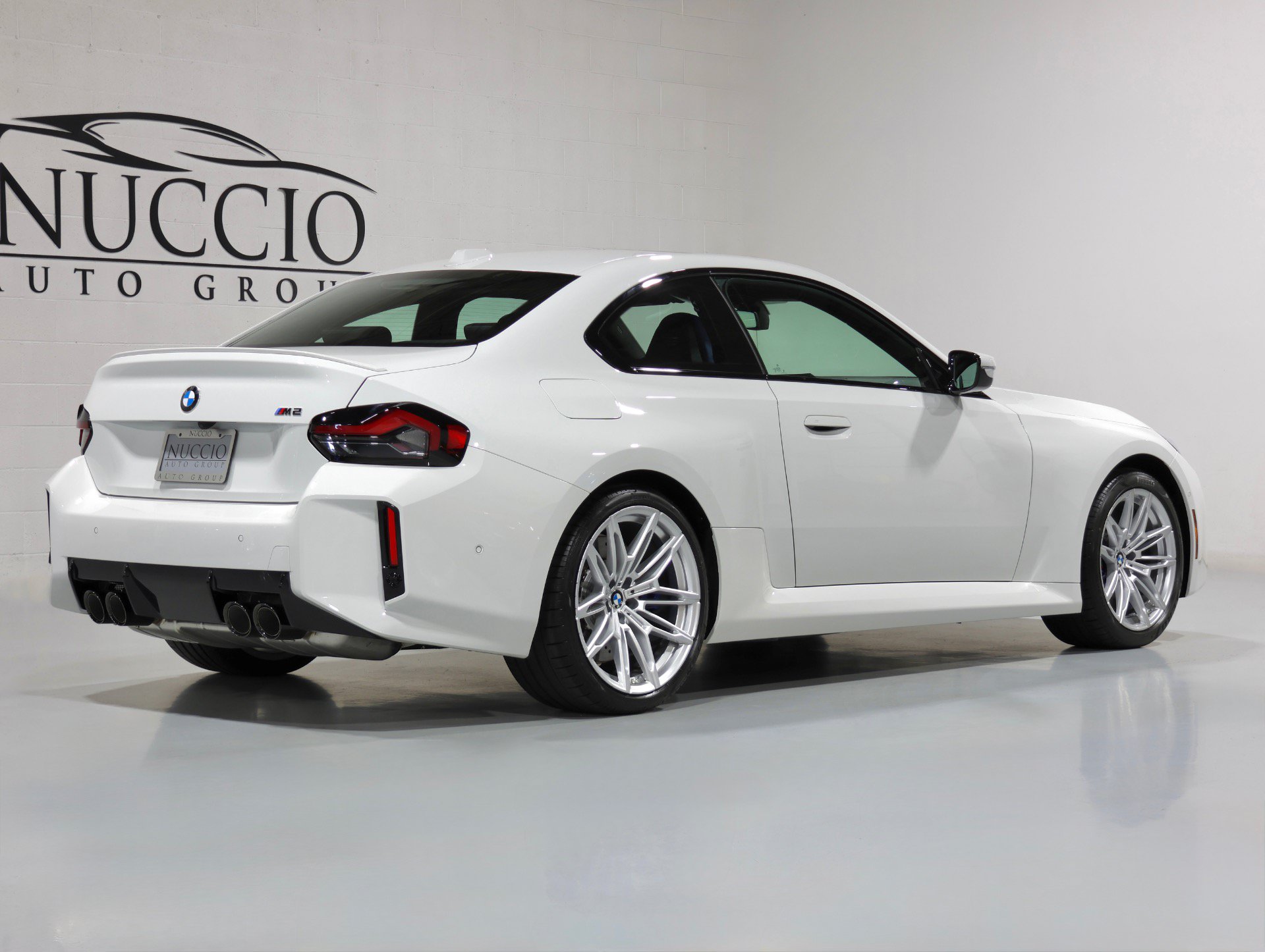Used 2026 BMW M2 w/ Lighting Package RWD image 18