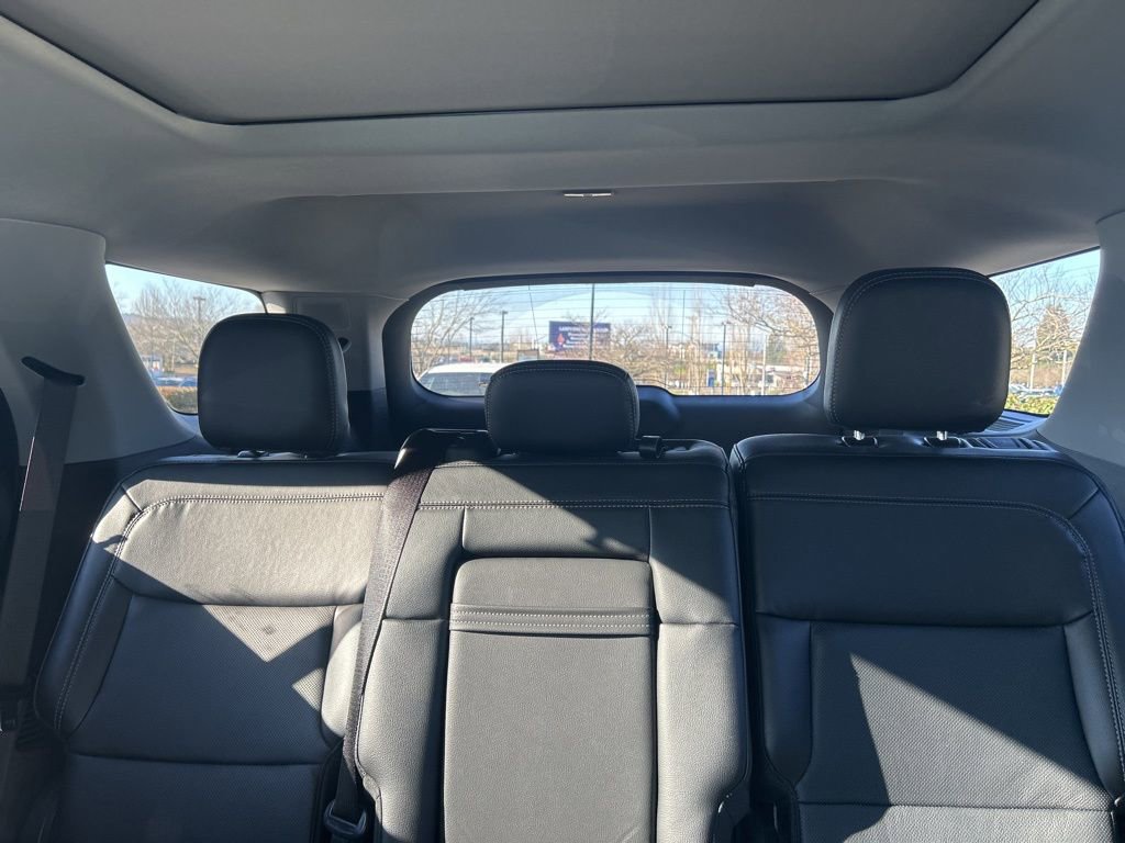 Used 2021 Ford Explorer Limited w/ Equipment Group 301A image 8