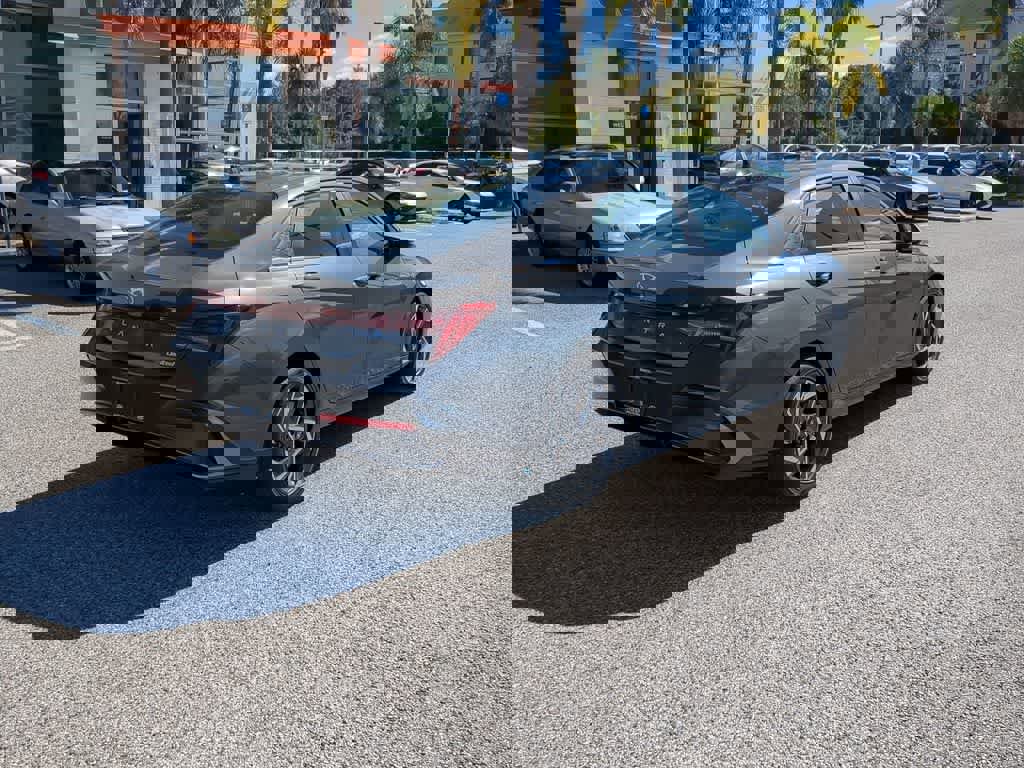 New 2026 Hyundai Elantra Limited image 7