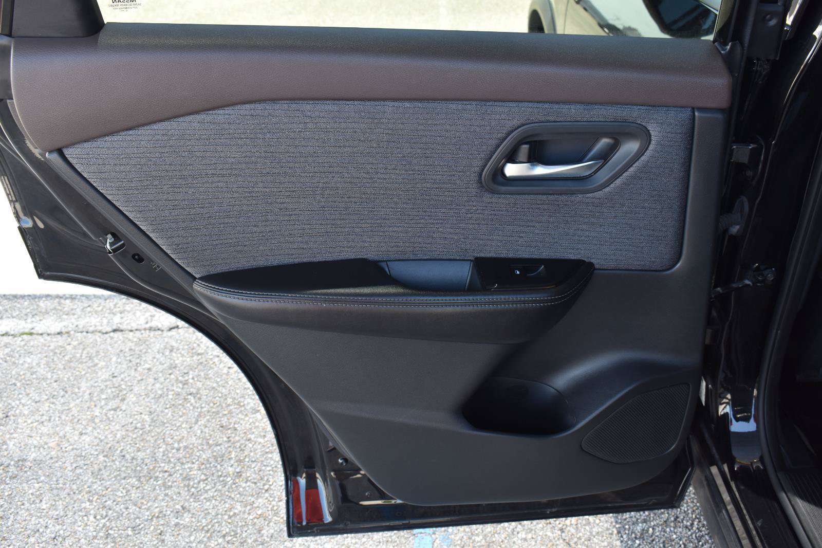 Used 2021 Nissan Rogue SV FWD image 46