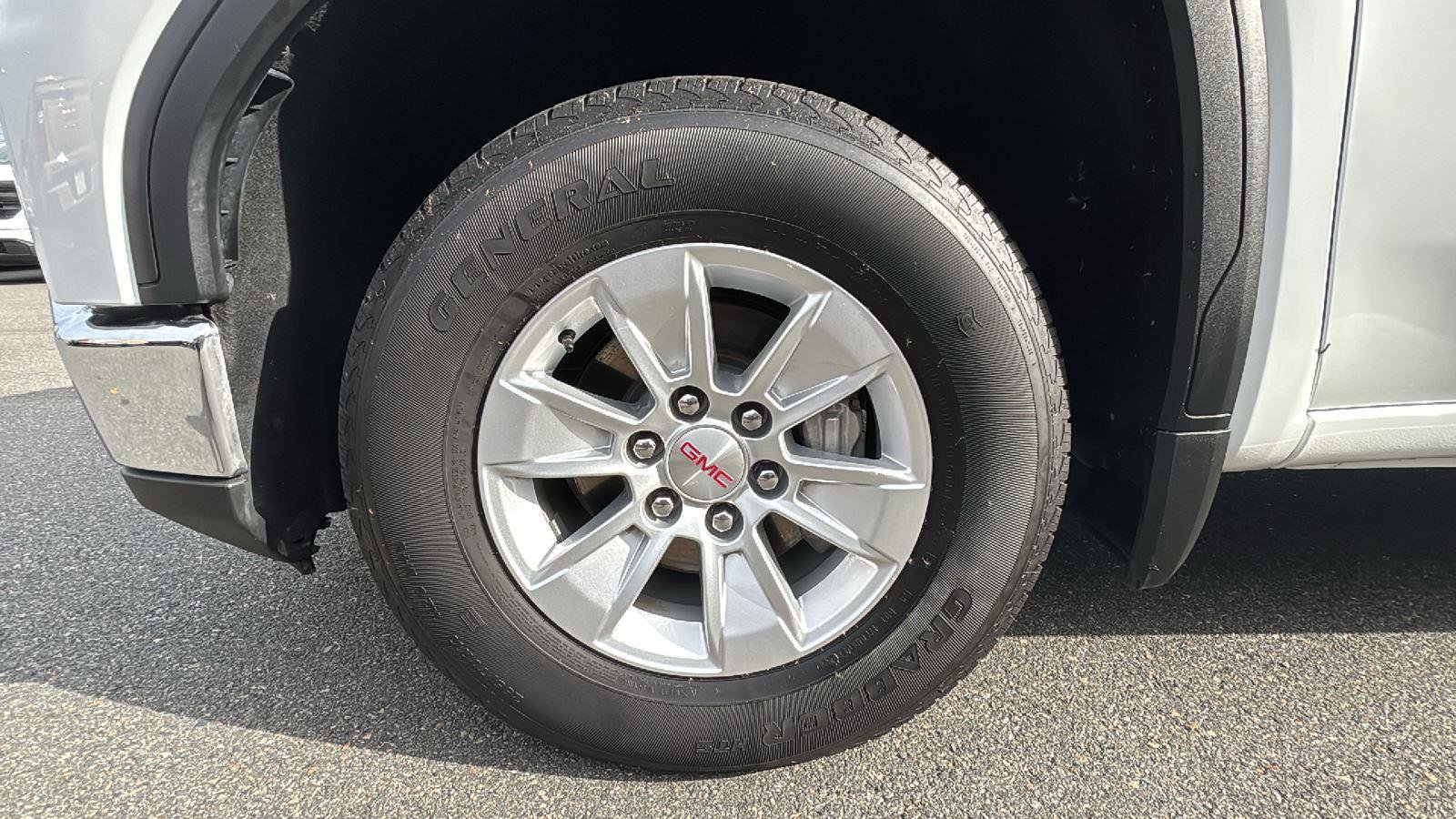 Certified 2024 GMC Sierra 1500 SLE image 9