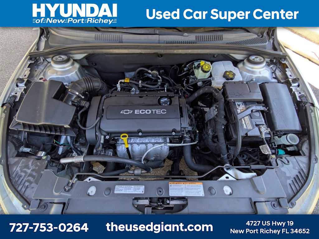 Used 2014 Chevrolet Cruze LS image 34