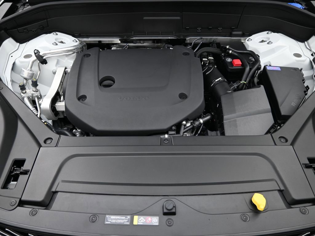 New 2026 Volvo XC90 B6 Ultra w/ Protection Package image 13