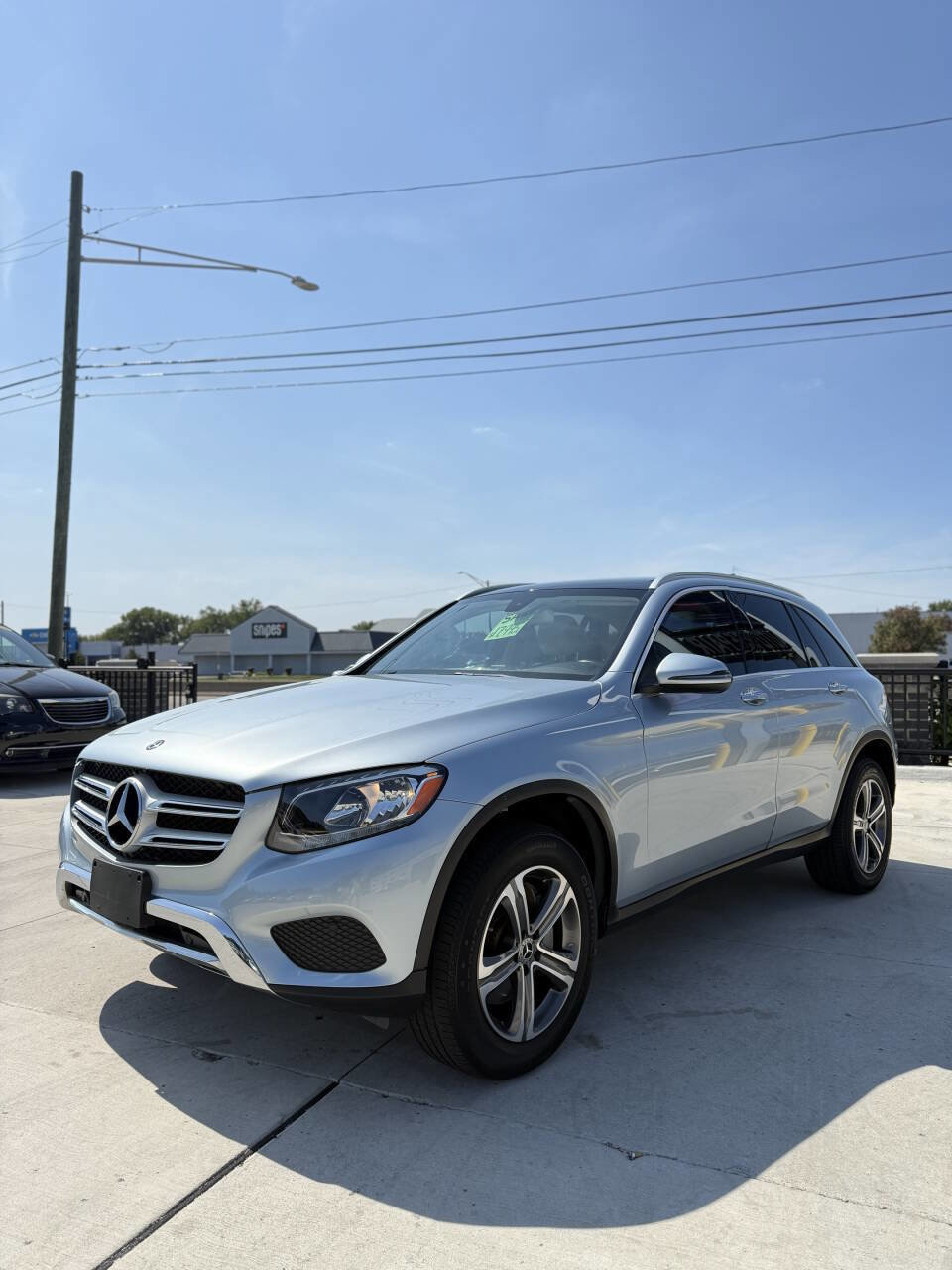 Used 2018 Mercedes-Benz GLC 300 GLC 300 4MATIC AWD 4dr SUV image 3