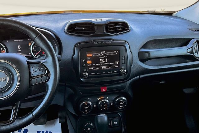 Used 2017 Jeep Renegade Altitude image 9