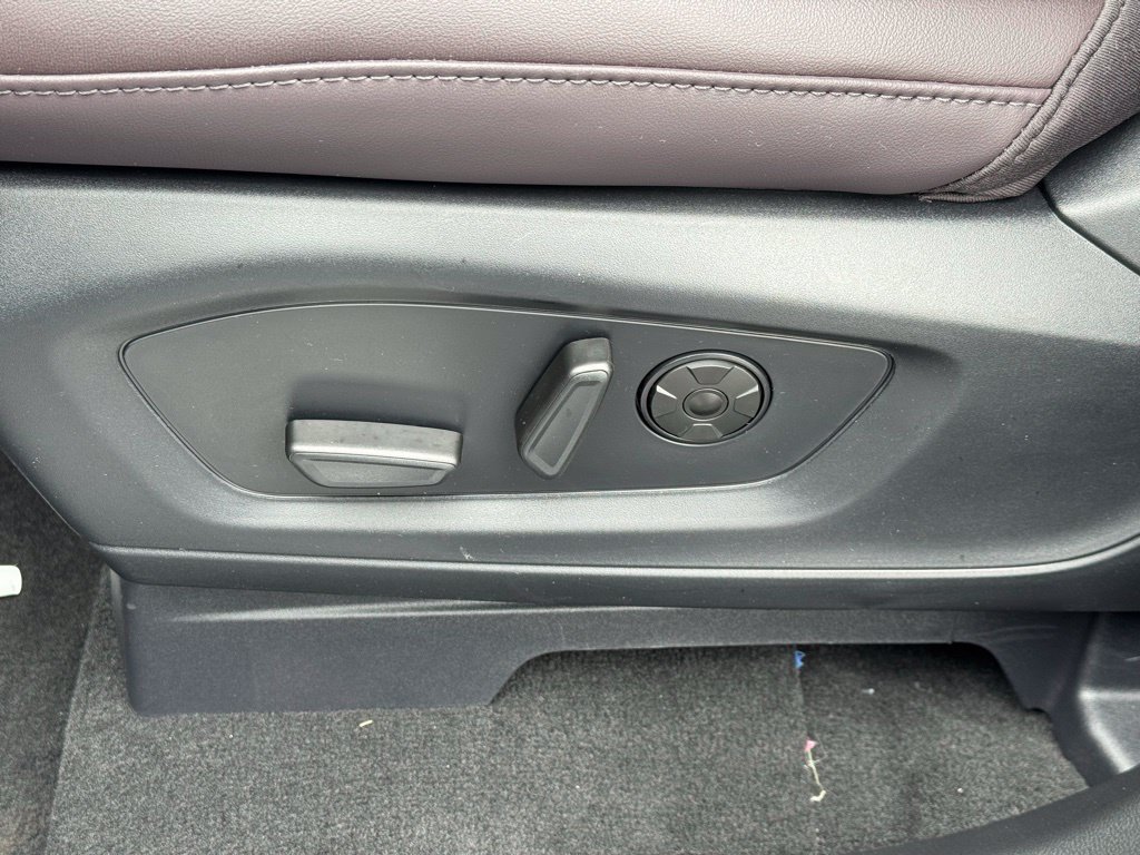 New 2026 Ford Explorer Platinum RWD image 18