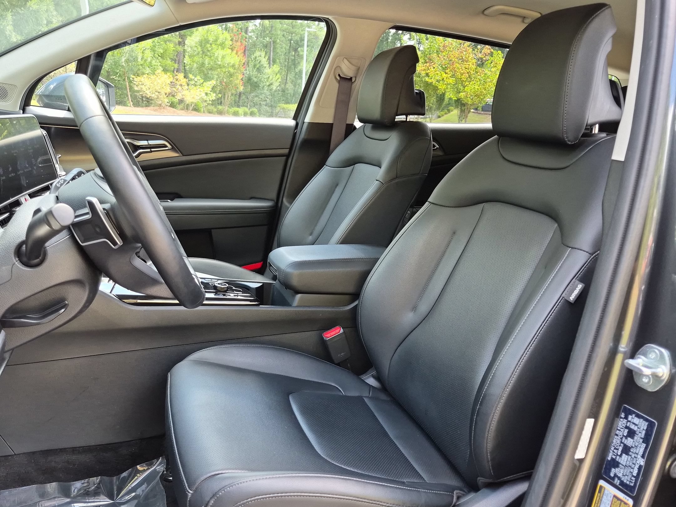 Used 2023 Kia Sportage EX AWD/4WD image 5
