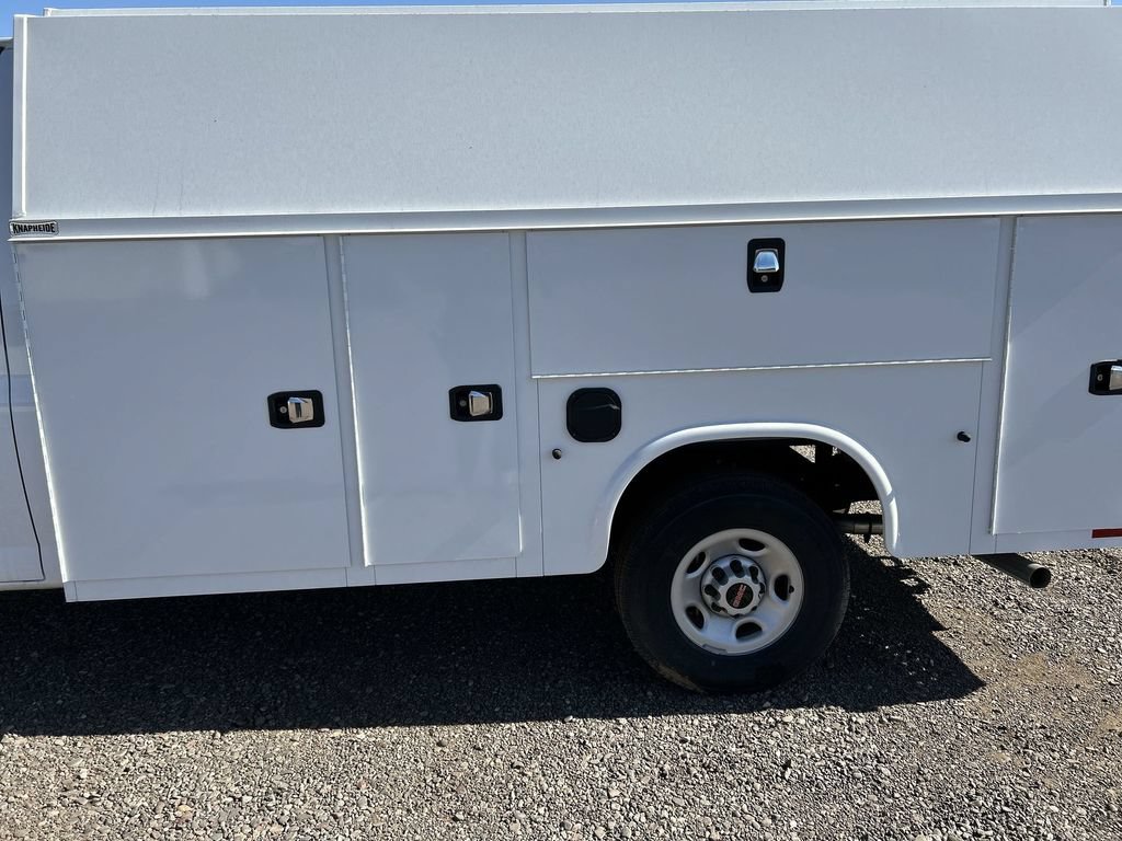 New 2025 GMC Savana 3500 w/ Power Convenience Package RWD image 24